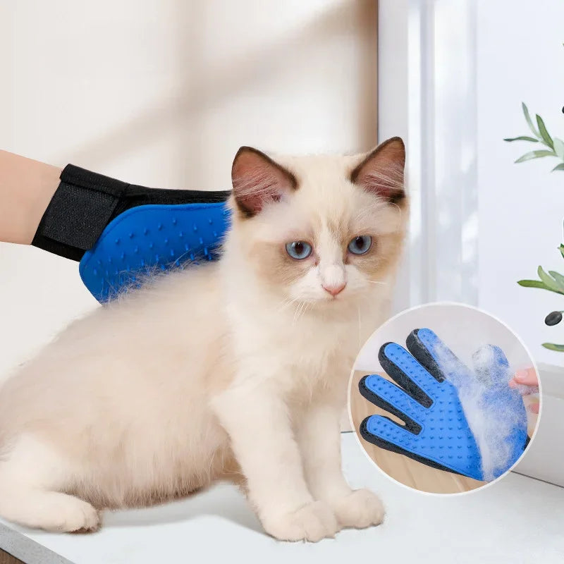 Pet Grooming Glove – Gentle Shedding & Bathing Brush for Cats & Dogs